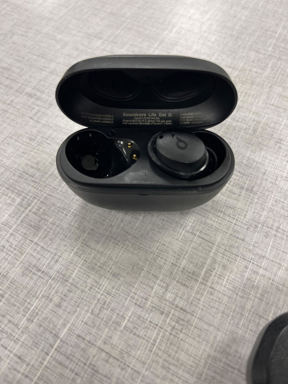 soundcore A3i Charging Case - Black