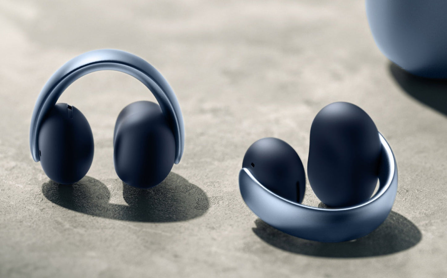 soundcore AeroClip | Open-Ear Clip-On Earbuds with Adaptive Comfort